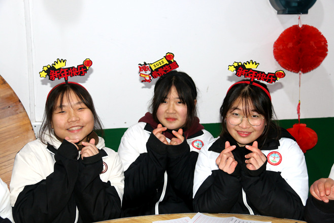 413ef79f3c18a38be03f3bb6491e06ba.jpg