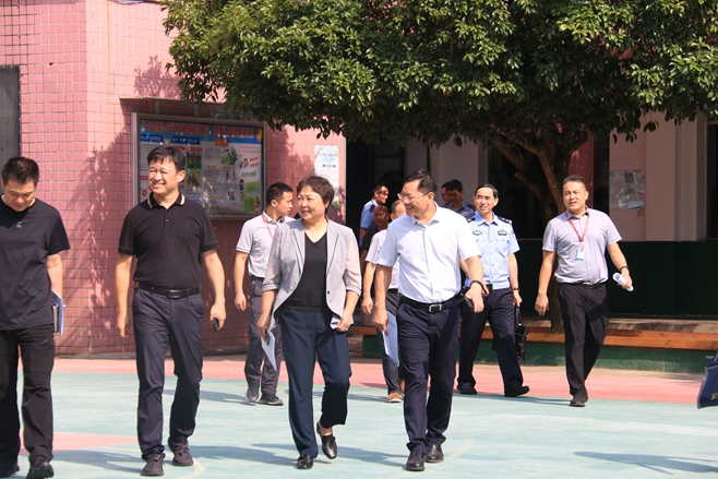 长沙市委政法委携各级领导莅临我校开展专门教育调研督查工作