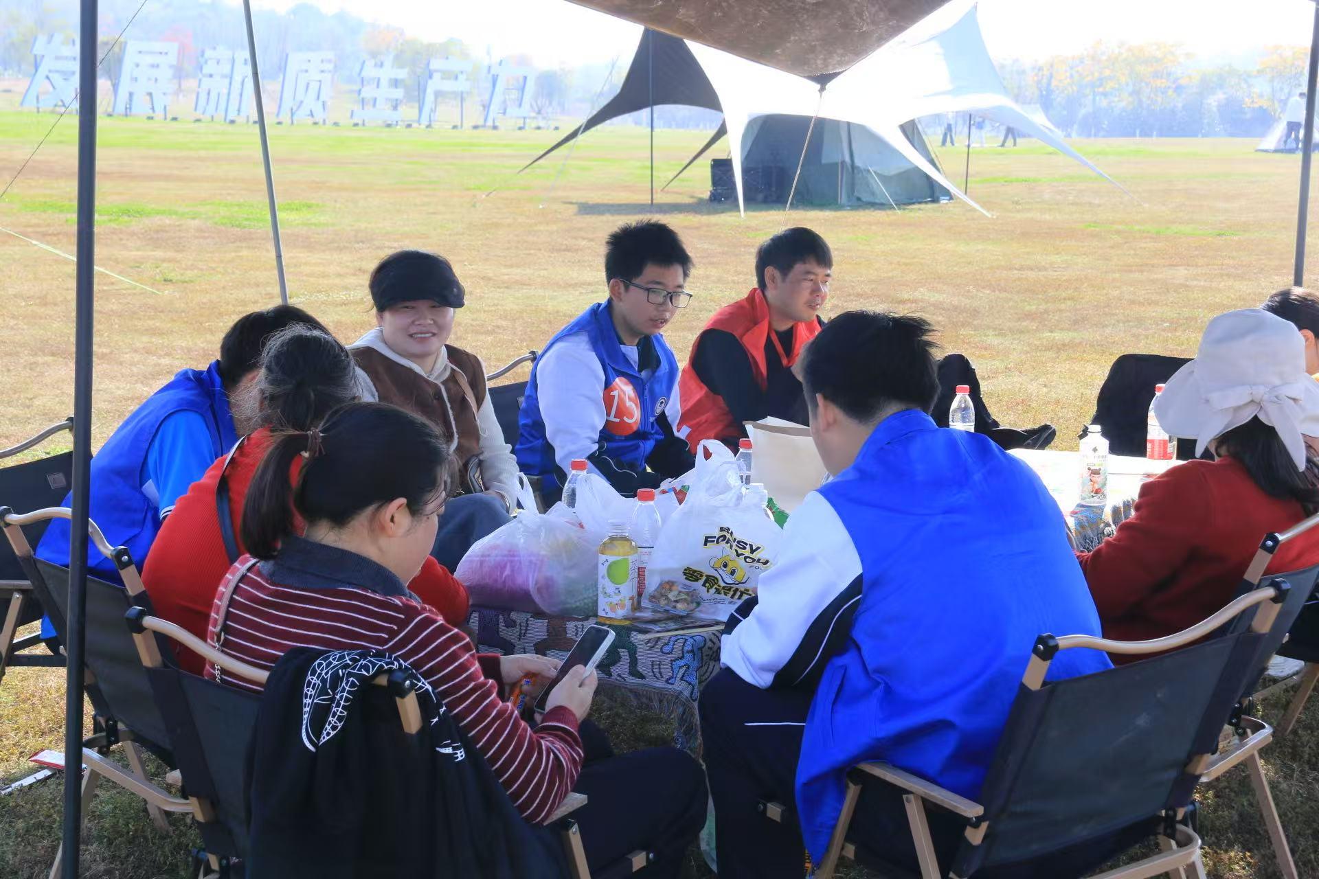 全封闭叛逆特训学校