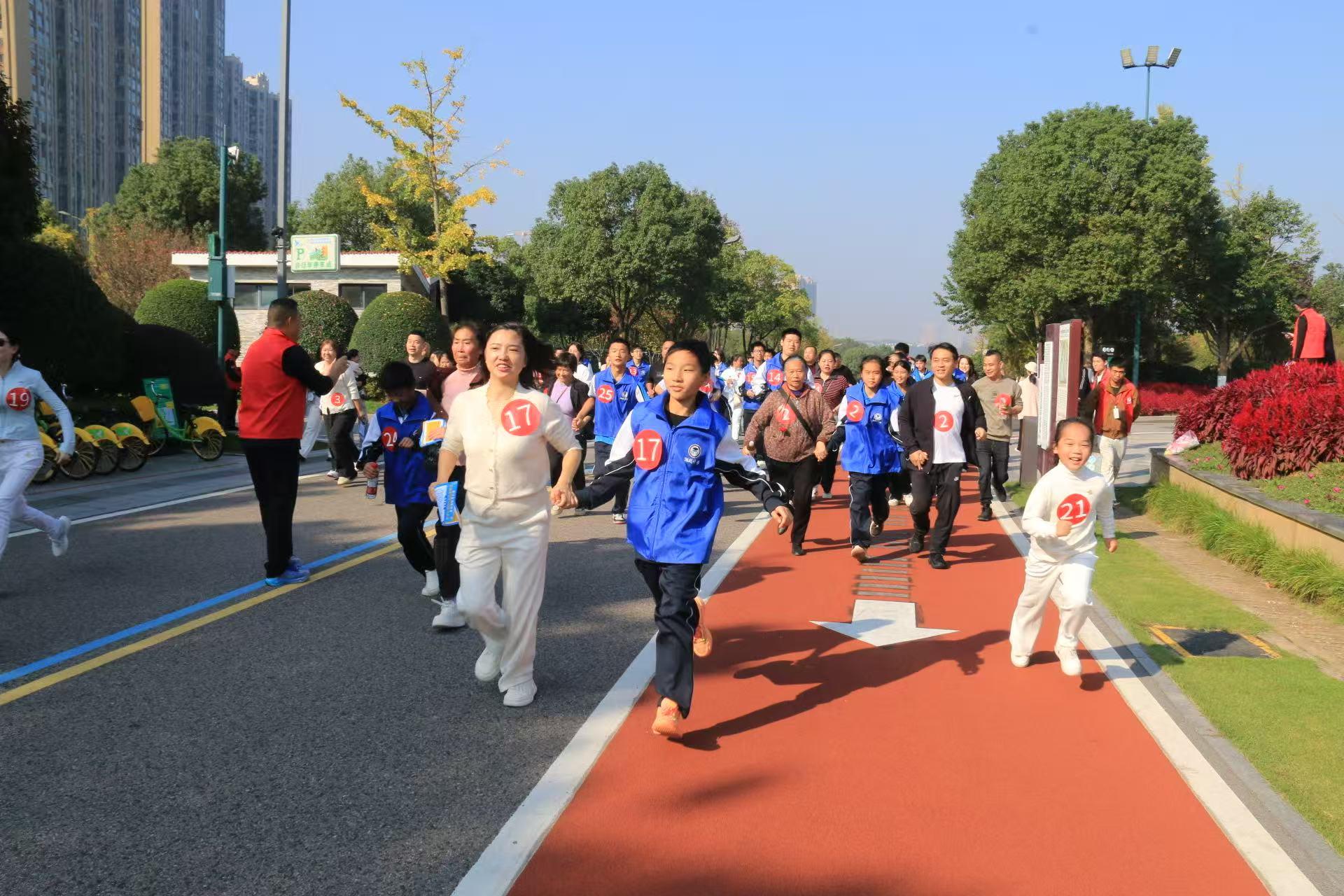 初中叛逆孩子特训学校 福州泽明心理教育