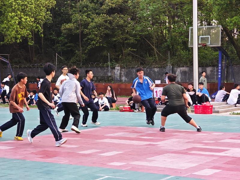 岳阳教育初一不想上学的学校在哪,长沙湘越中学可参加长沙中考