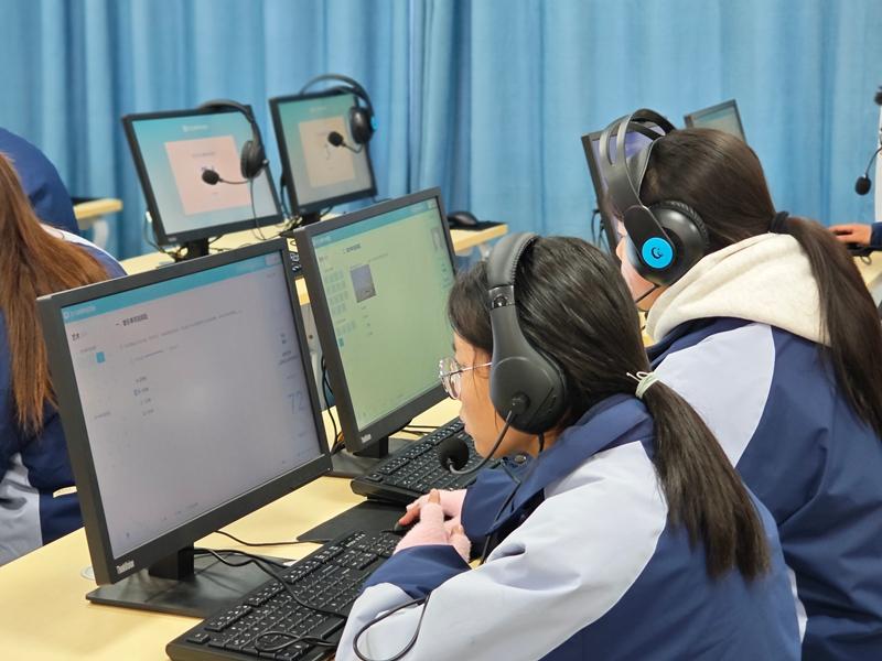青春期厌学孩子拒和父母交流?长沙哪个学校能收?长沙湘越中学全日制初中有学籍