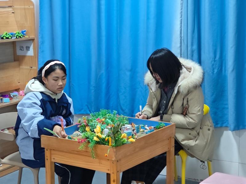 湖南岳阳初一厌学孩子学校，长沙湘越中学心理引导有学籍